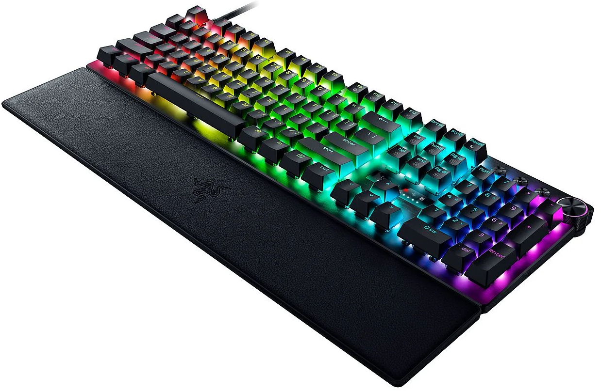RGB-Gaming-Tastatur mit Handballenauflage, beleuchtete Tasten in Farben.