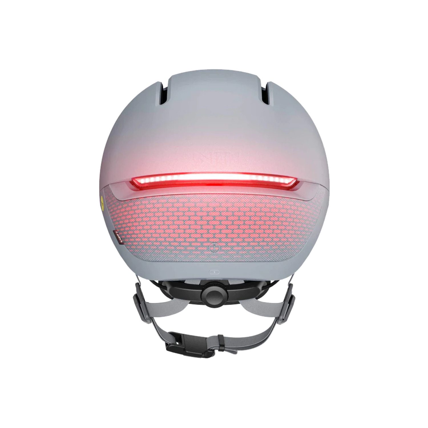 Grijze helm met rood licht en riem. Witte achtergrond.