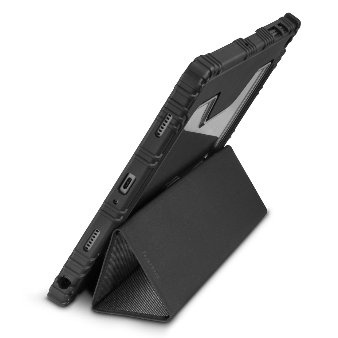 Ein schwarzes Tablet in einer Hülle, abgewinkelt auf einem Ständer. Die Hülle hat einen silbernen Akzent.