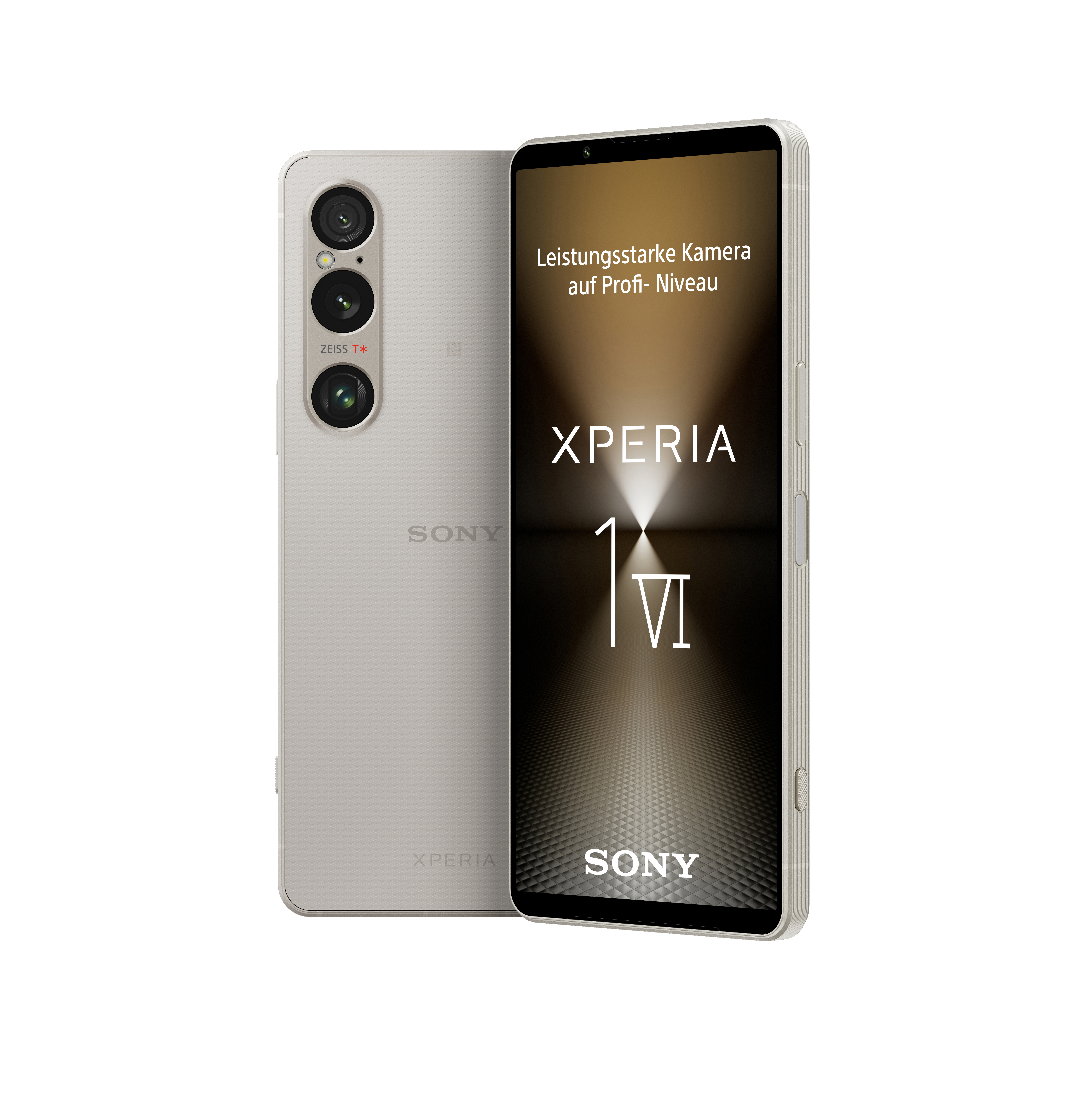 Ein silbernes Sony Xperia-Telefon. Es hat drei Kameralinsen auf der Rückseite. Der Bildschirm ist eingeschaltet und zeigt Text.