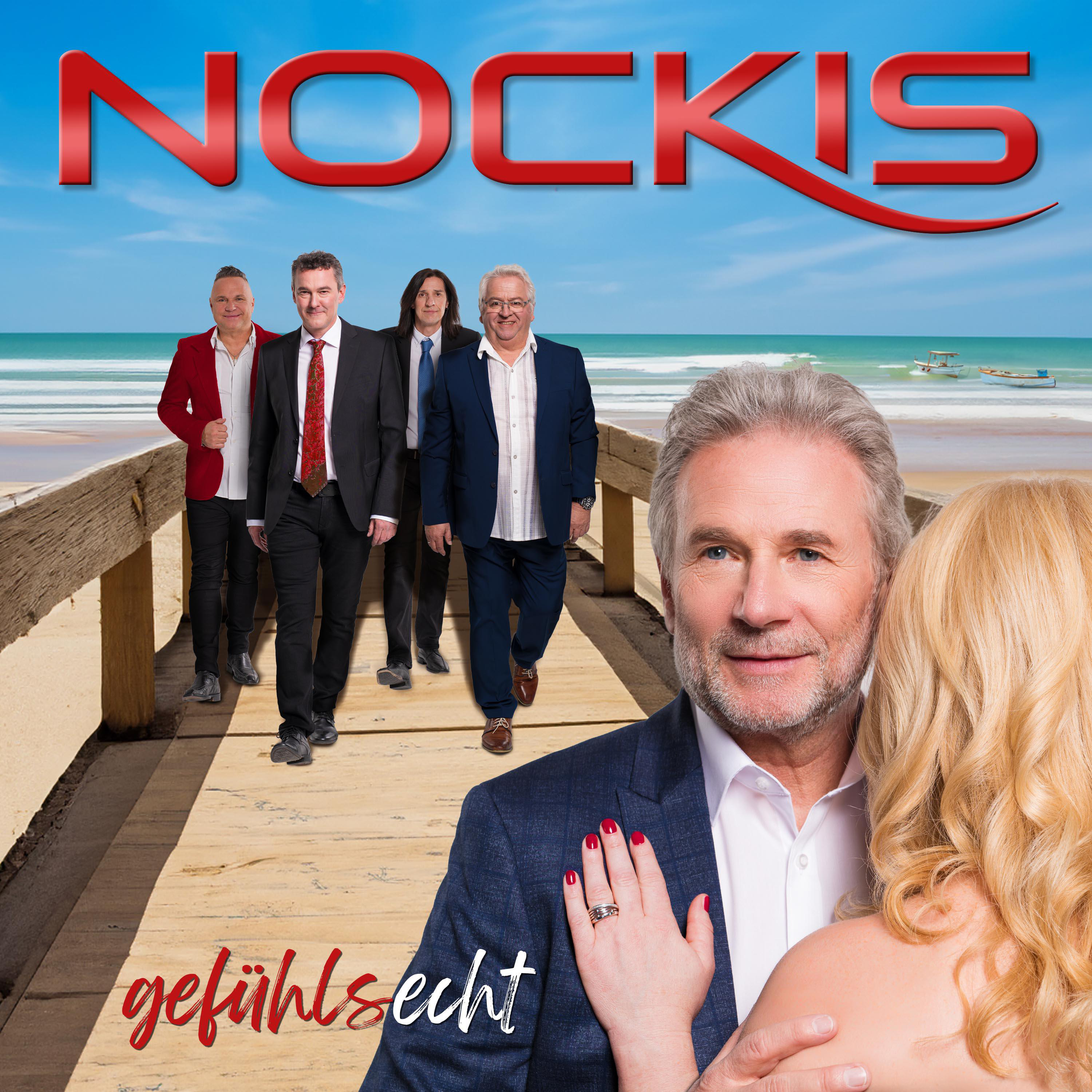 Albumcover mit einer Band, die auf einem Steg geht, einer Frau und dem Titel 'Gefühlsecht'.