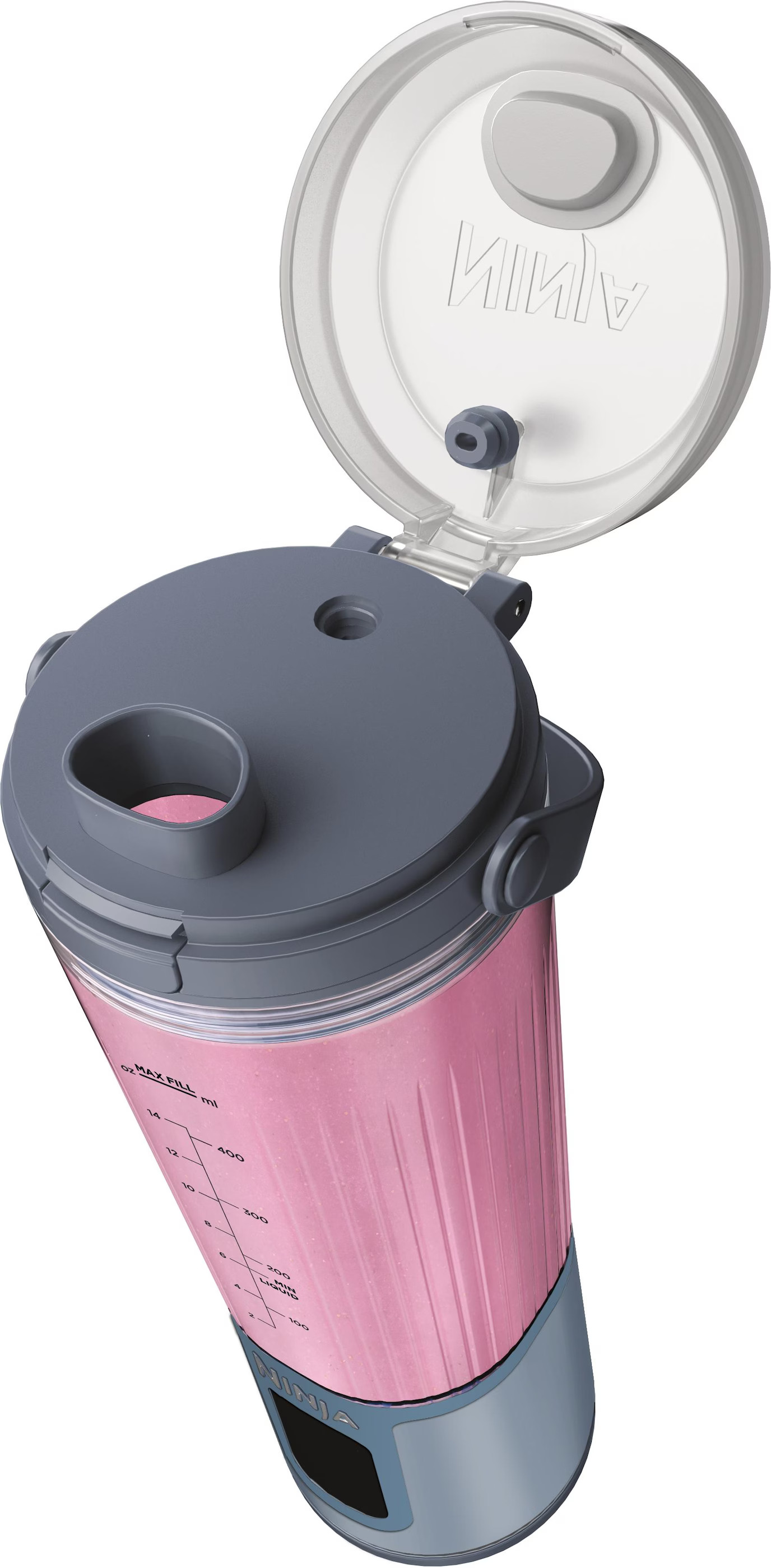 Ein rosa Smoothie in einer Mixerflasche mit grauem Deckel, geneigt.