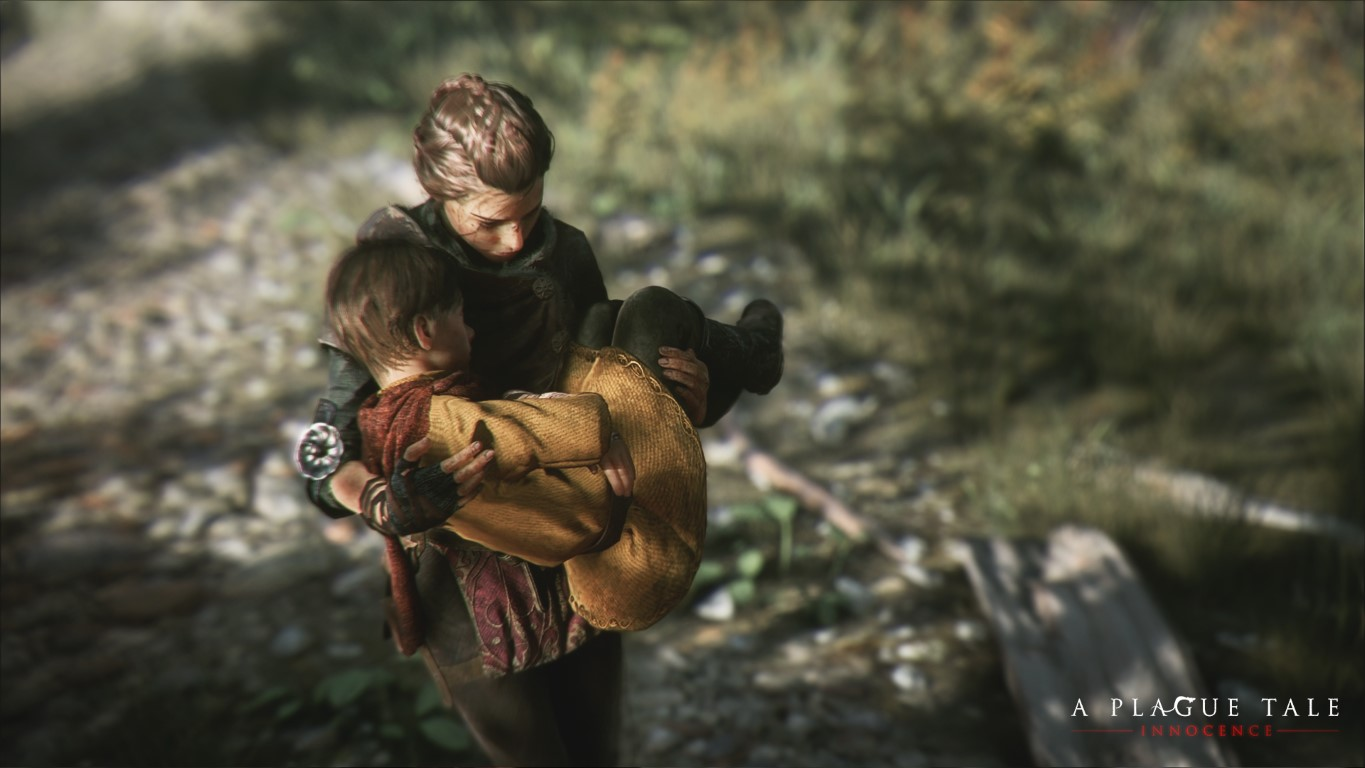 Kobieta niosąca dziecko, scena na zewnątrz, logo A Plague Tale: Innocence.