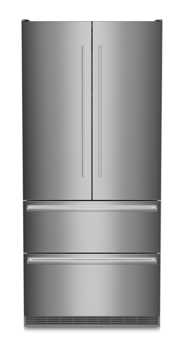 Ein Liebherr-Kühlschrank mit Edelstahl-Finish, mit drei Türen und Schubladen.