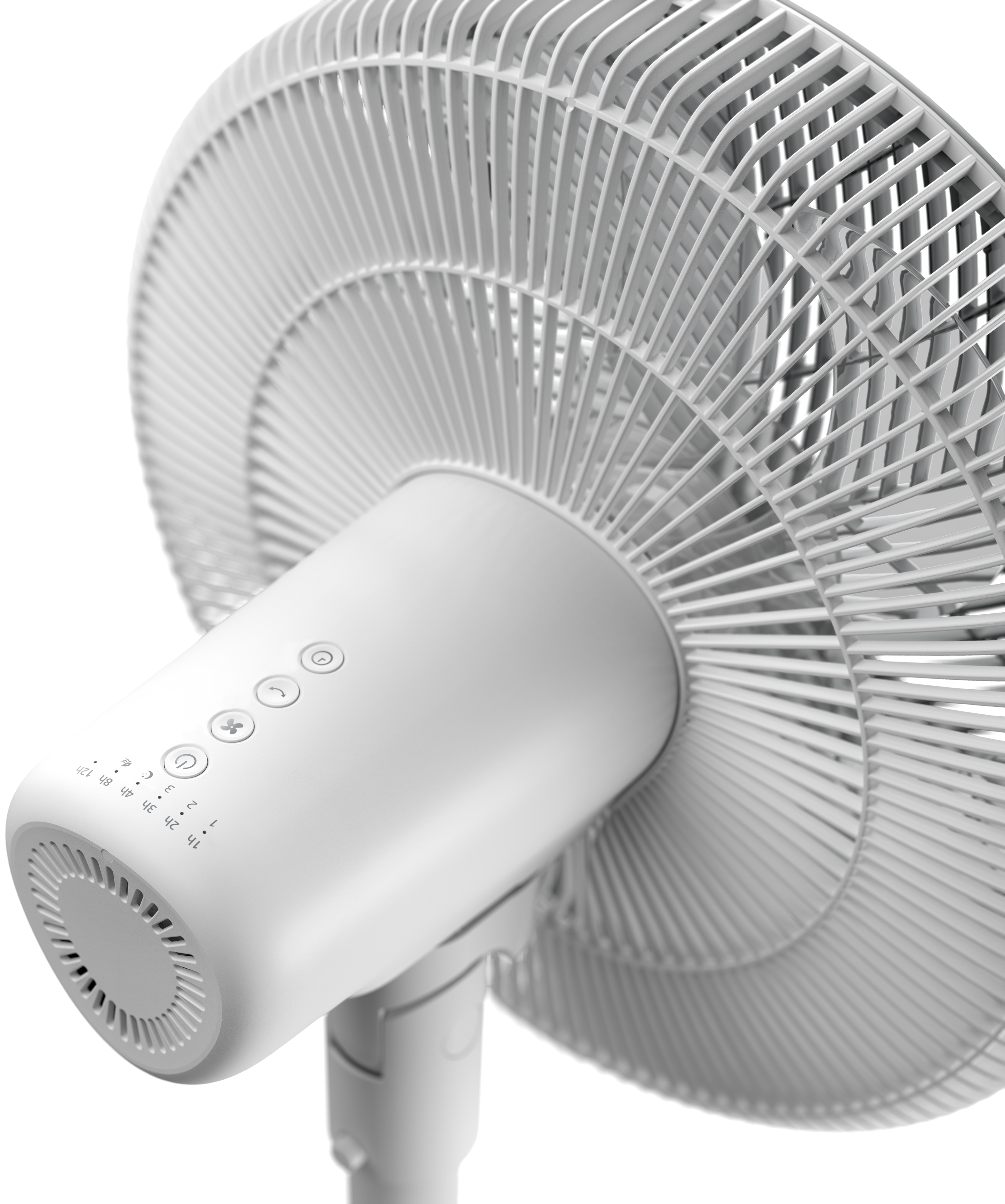 Fehér álló ventilátor, részben látható, vezérlőkkel az alján. Fehér háttér.