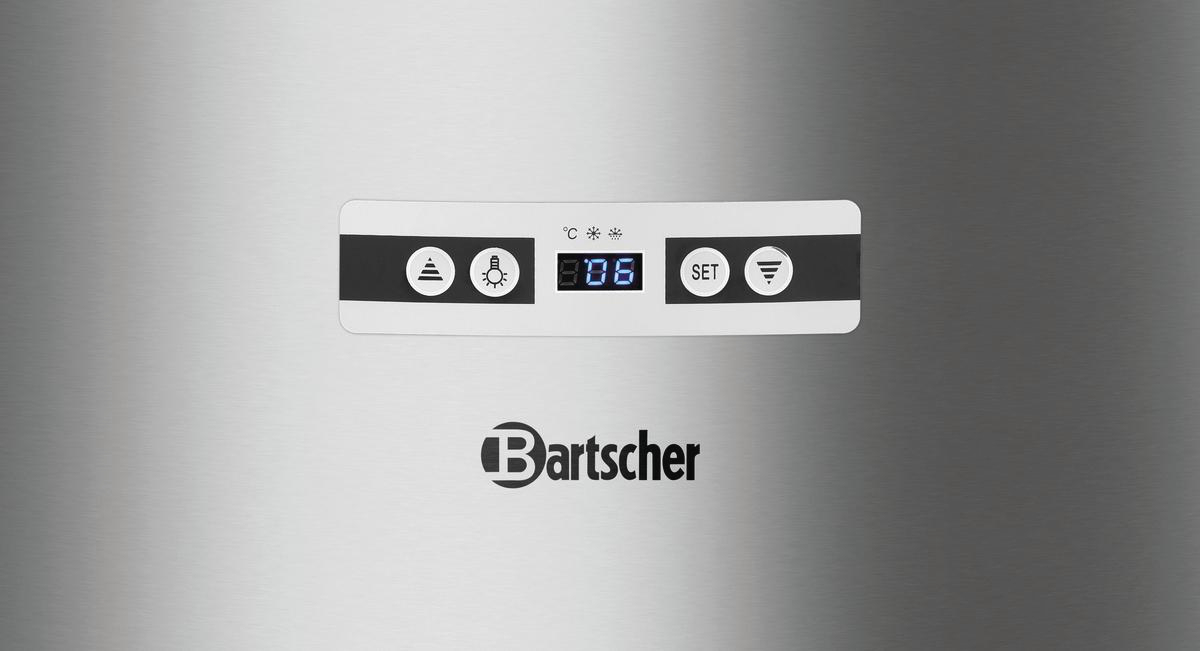 Digitales Bedienfeld mit Bartscher-Logo auf gebürsteter Edelstahloberfläche.