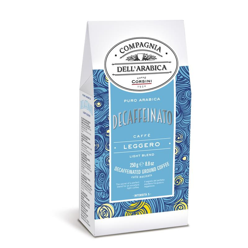 'Decaffeinated Ground Coffee' yazılı kahve paketi, açık mavi tasarım.