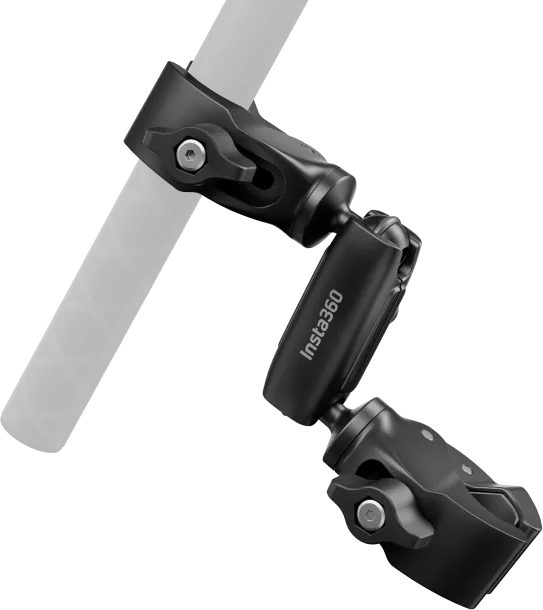 Schwarze Insta360-Kamerahalterung mit Griff und verstellbaren Gelenken. Es befindet sich auf schwarzem Hintergrund.