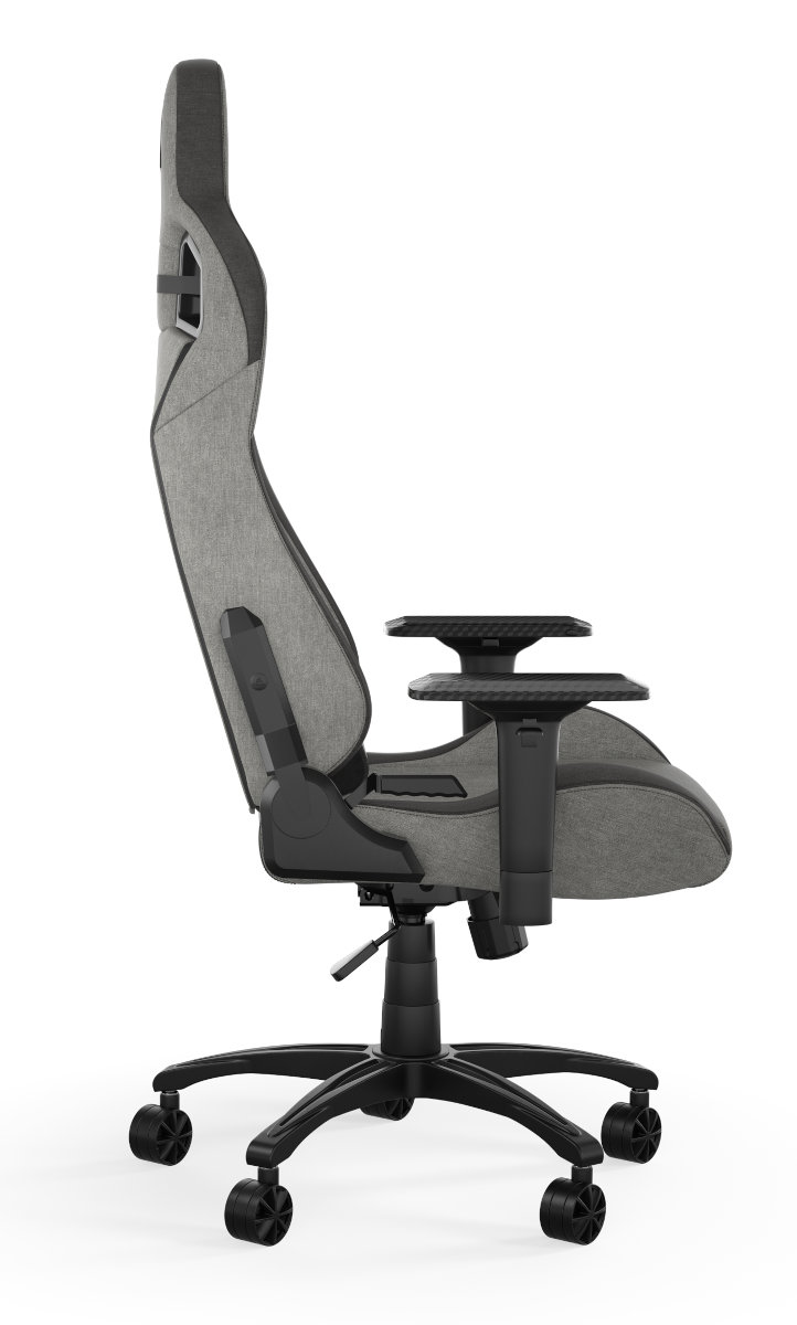 Szary i czarny fotel gamingowy z regulowanymi podłokietnikami i wysokim oparciem.