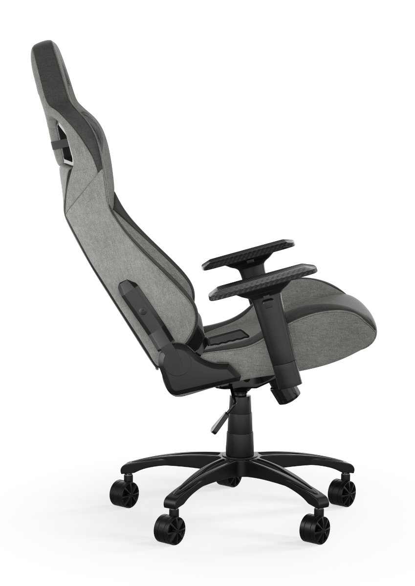 Krzesło gamingowe w kolorze szarym i czarnym, z czarnymi kółkami.