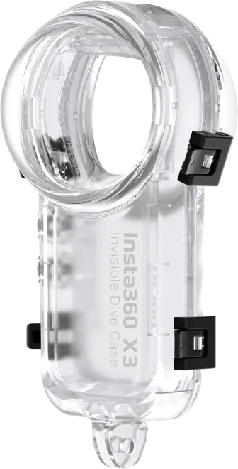 Klarer Insta360 X3 Tauchkoffer, der die Kamera im Inneren zeigt.