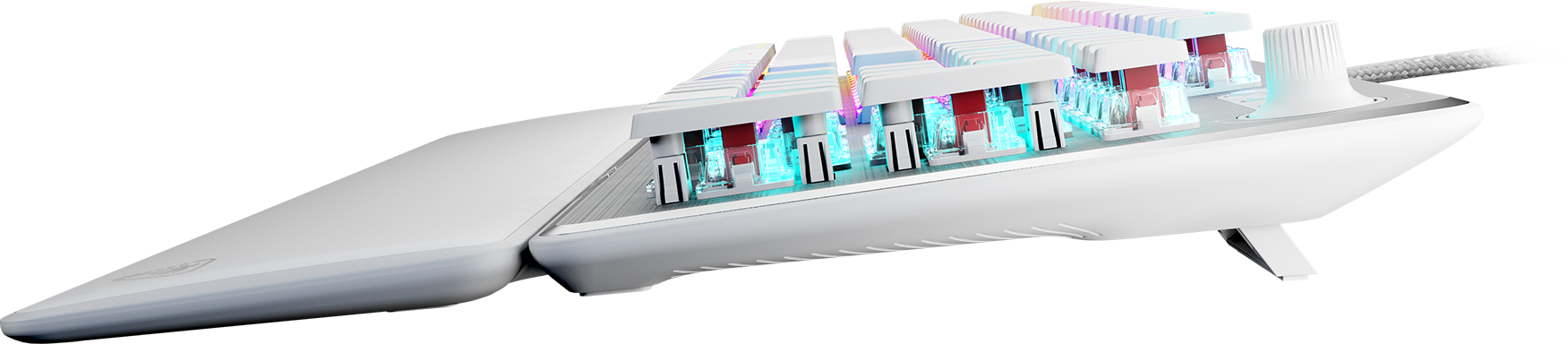 Eine weiße mechanische Tastatur mit RGB-Beleuchtung, Blickwinkel, auf schwarzem Untergrund.