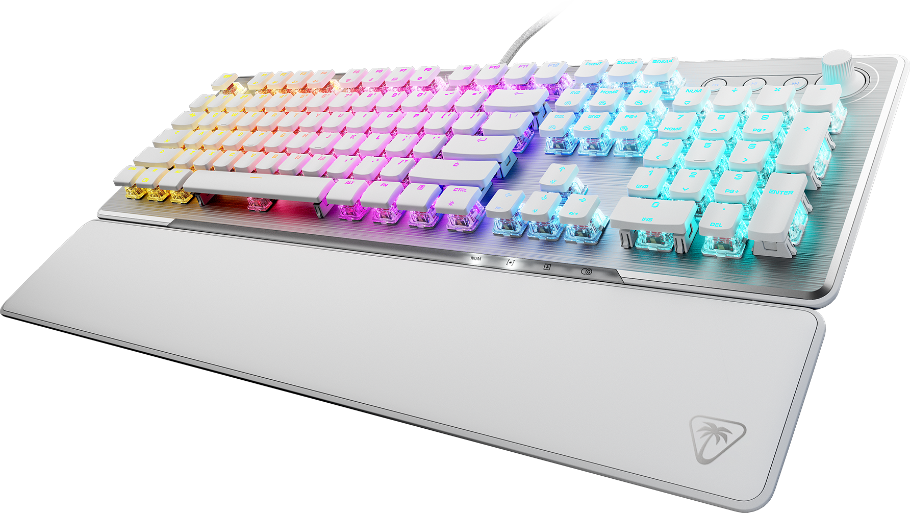 Weiße Gaming-Tastatur mit Regenbogen-Hintergrundbeleuchtung. Handgelenkauflage unten. Weißer Hintergrund.