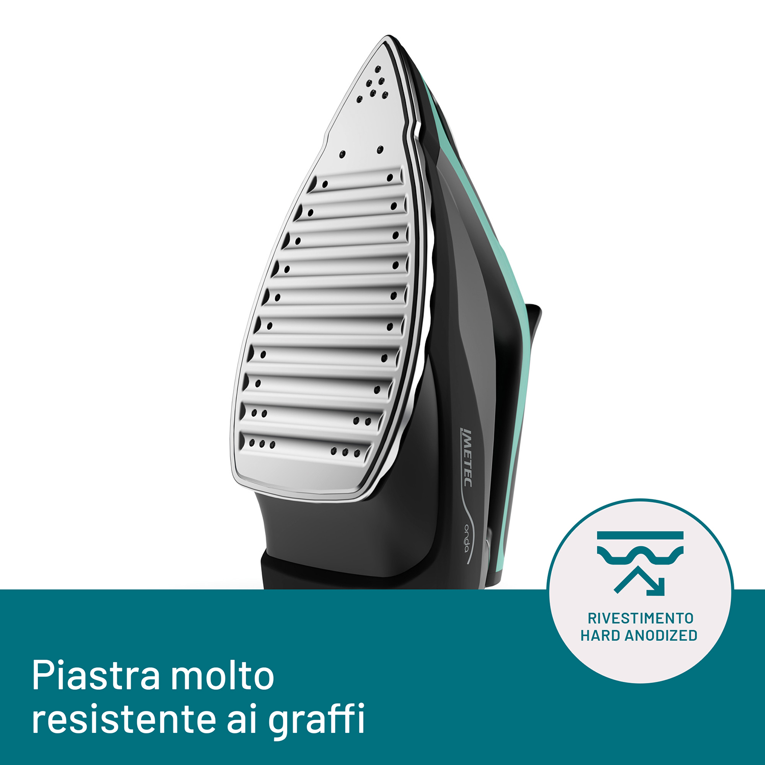 Ferro da stiro nero e verde acqua con base argentata. Testo 'Piastra molto resistente ai graffi' presente.