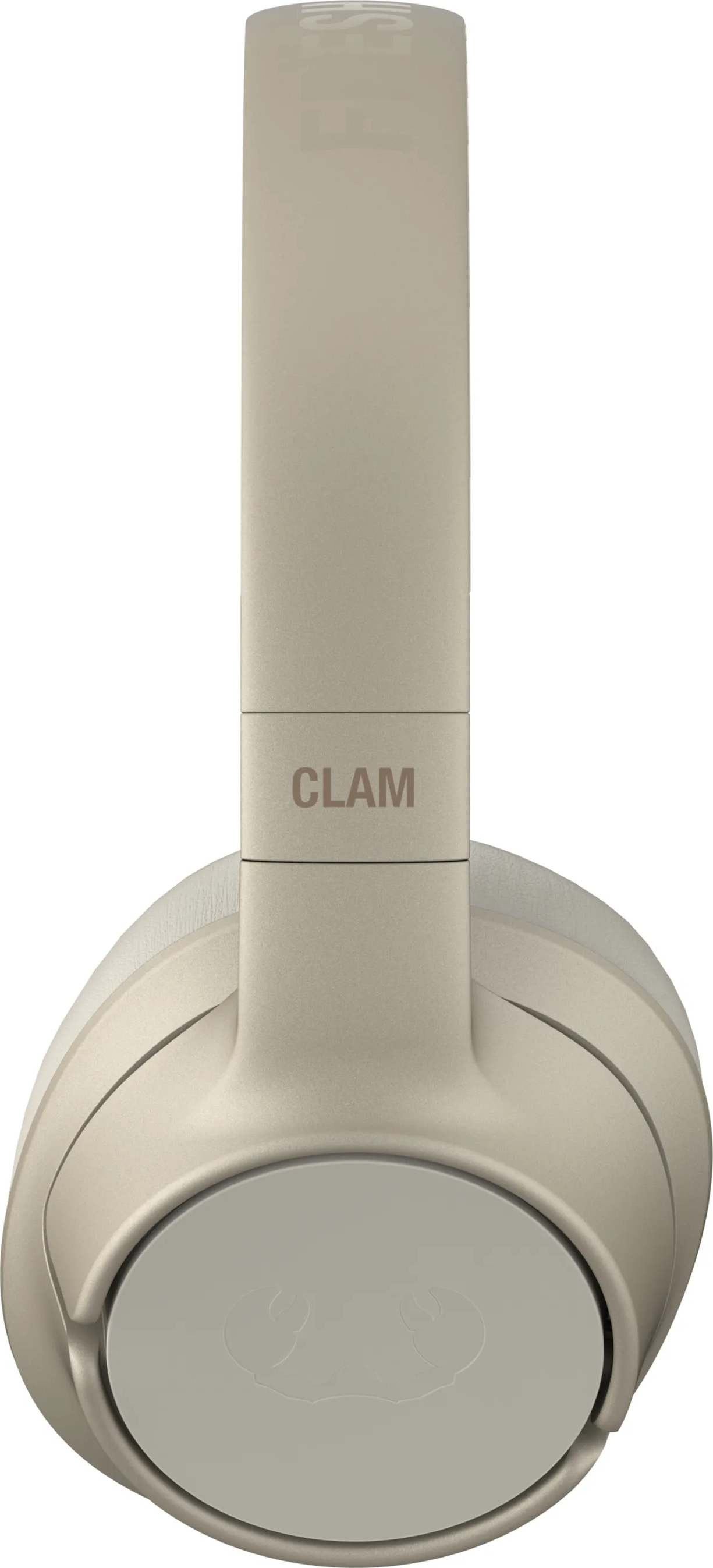 Casque beige avec le mot CLAM sur le dessus.