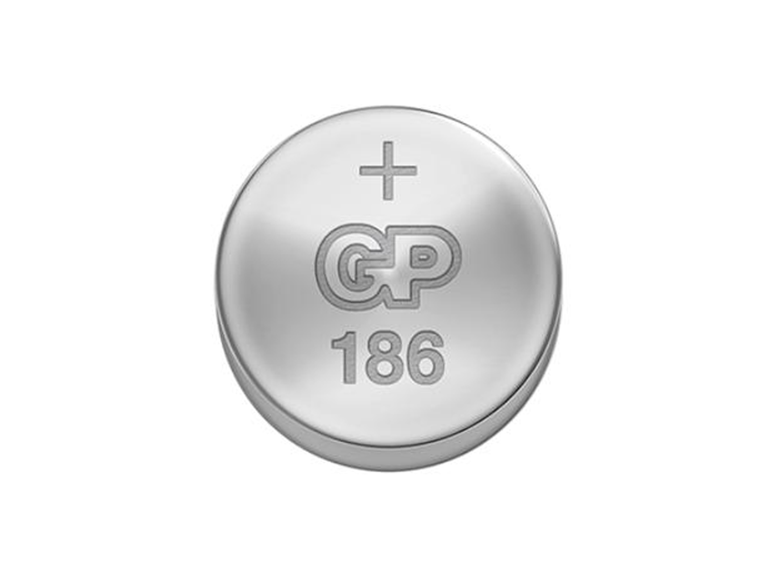 Beyaz zemin üzerinde '+' işareti ve 'GP' logosu bulunan gümüş renkli bir GP 186 pil hücresi.