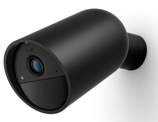 Czarna kamera bezpieczeństwa przymocowana do ściany. Ma zaokrąglony kształt i obiektyw z przodu.