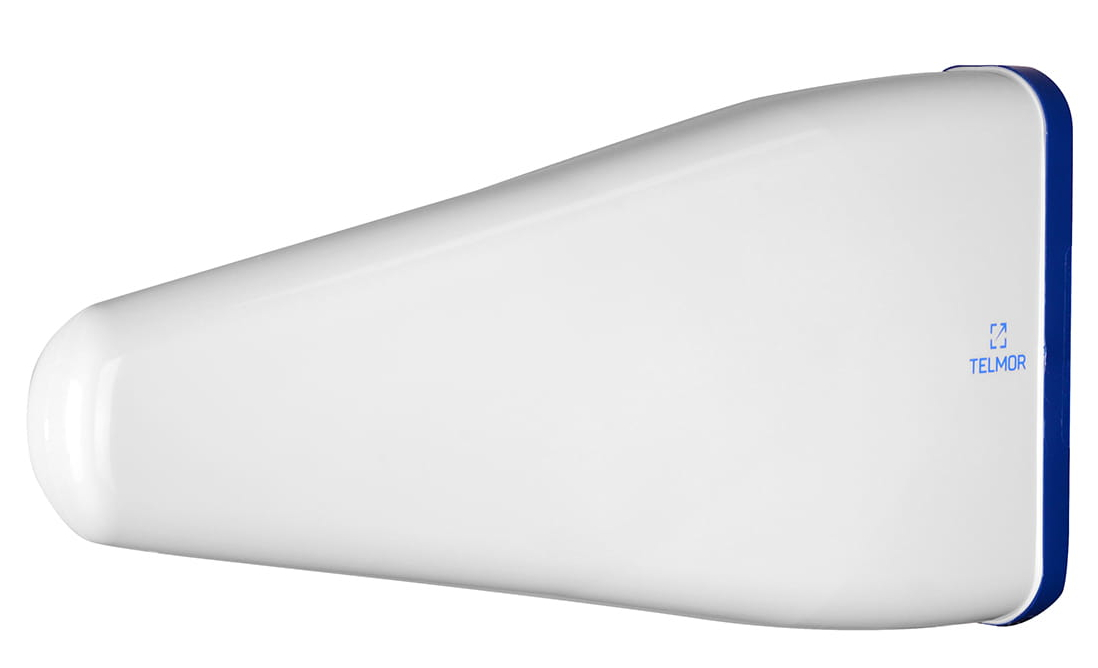 Biała, zakrzywiona antena z logo Telmor i niebieskim akcentem.