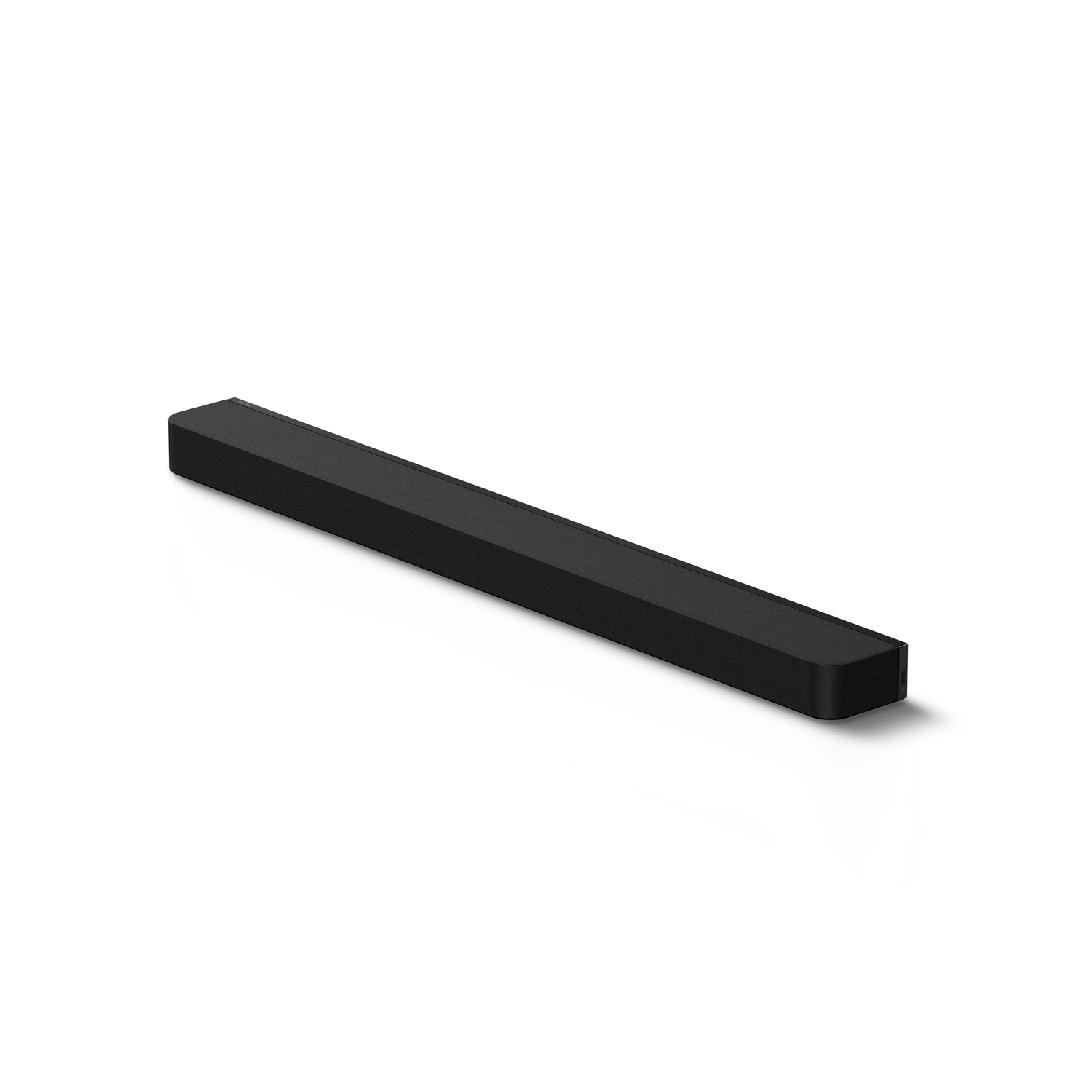 Een lange, zwarte soundbar, geïsoleerd op een witte achtergrond.