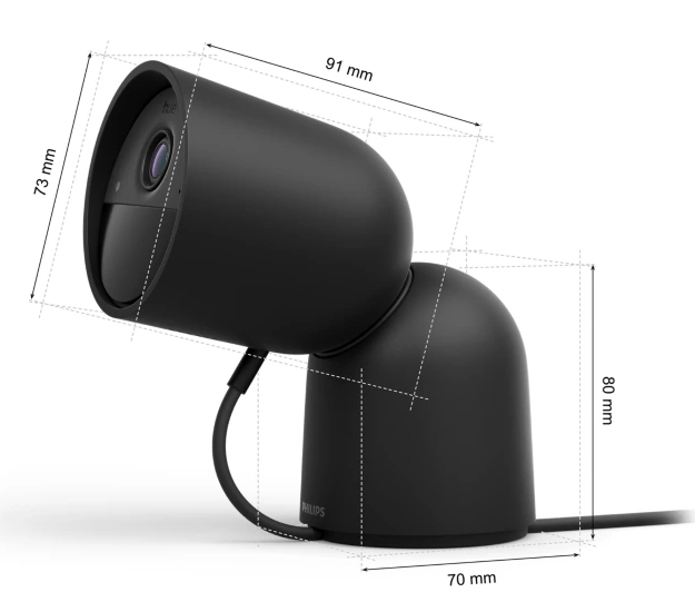 Czarna kamera bezpieczeństwa Philips Nest z wymiarami. Zamontowana na stojaku z przewodem zasilającym.