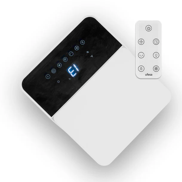 Un dispositivo electrónico blanco y negro con pantalla 'E1' y un mando a distancia al lado.