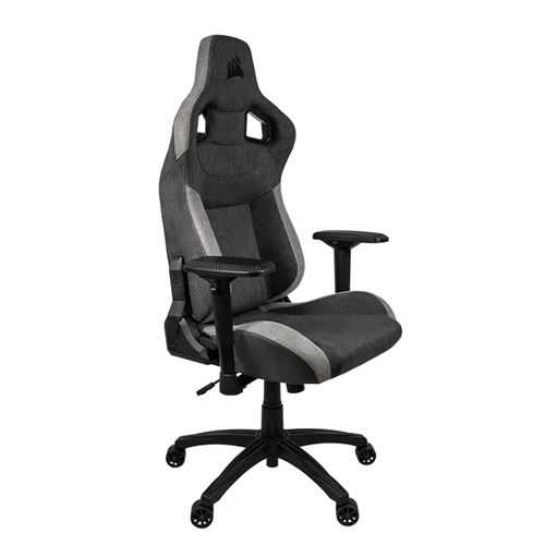 Una silla gaming negra y gris con respaldo alto y reposabrazos. La silla está sobre una base negra con ruedas.