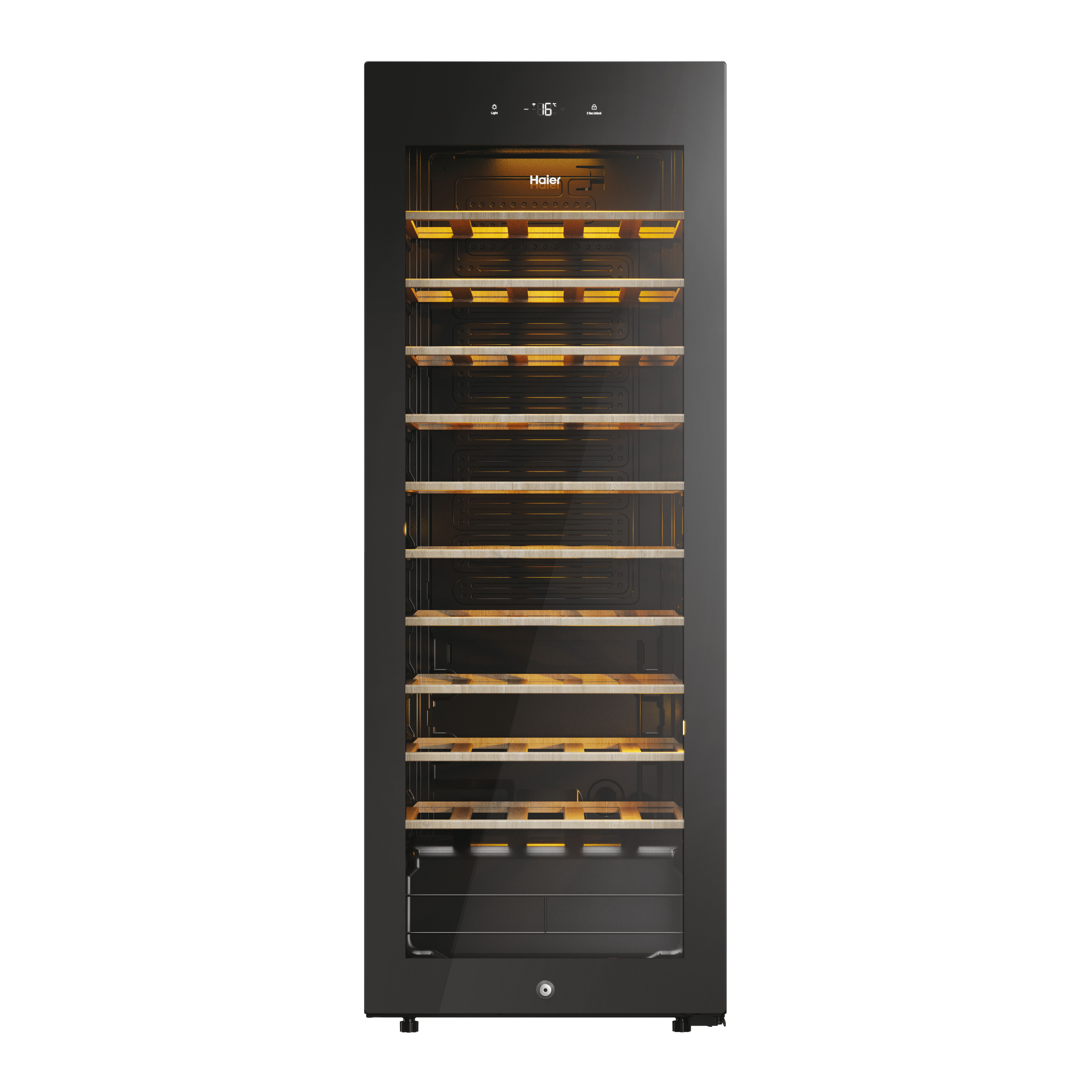 Ein Haier Weinkühler. Es hat Glastüren, Holzregale und ein digitales Display. Schwarzer Hintergrund.
