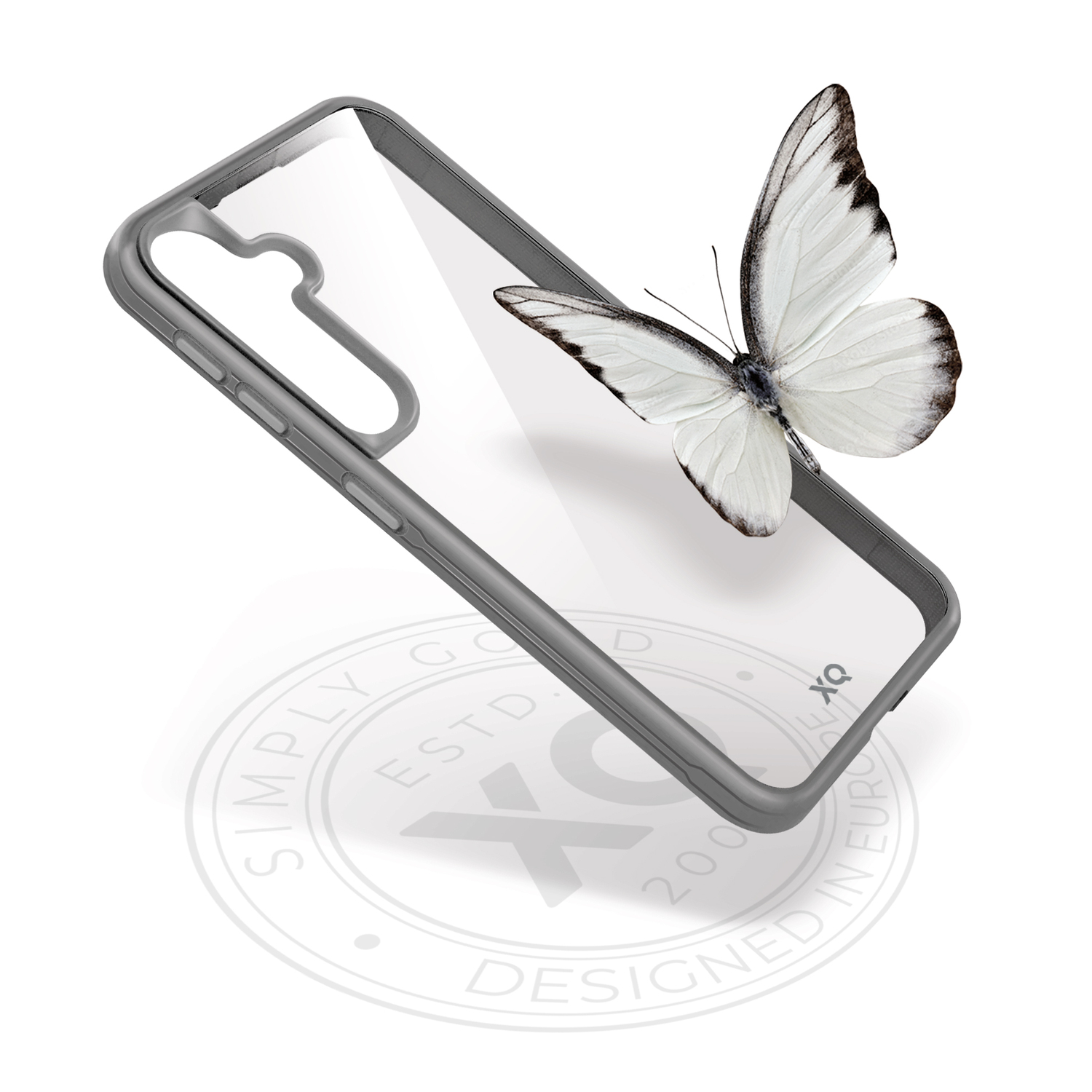 Coque de téléphone avec un papillon et un logo sur fond blanc.
