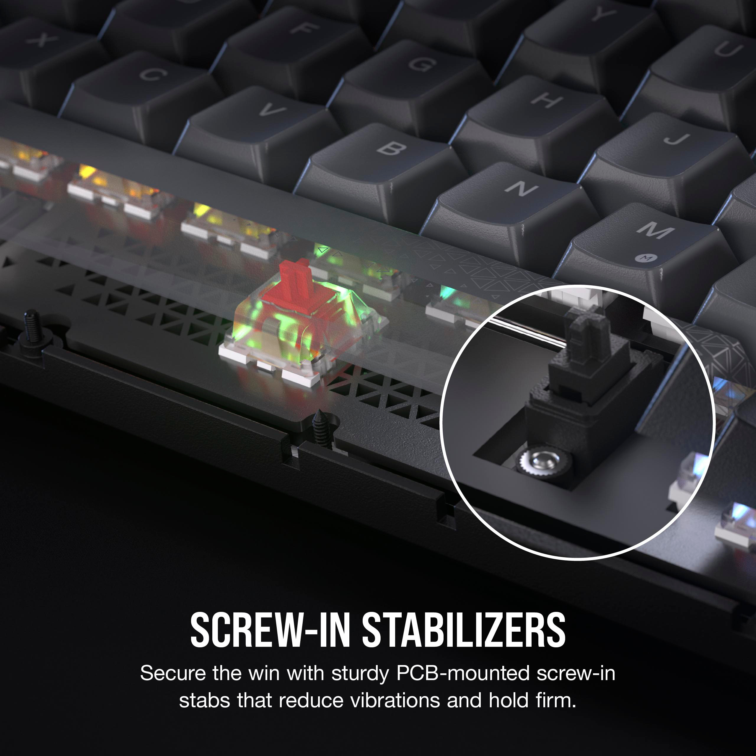 Tastatur Nahaufnahme. Tastenschalter sichtbar, mit Schraubbefestigungen und Text unten.