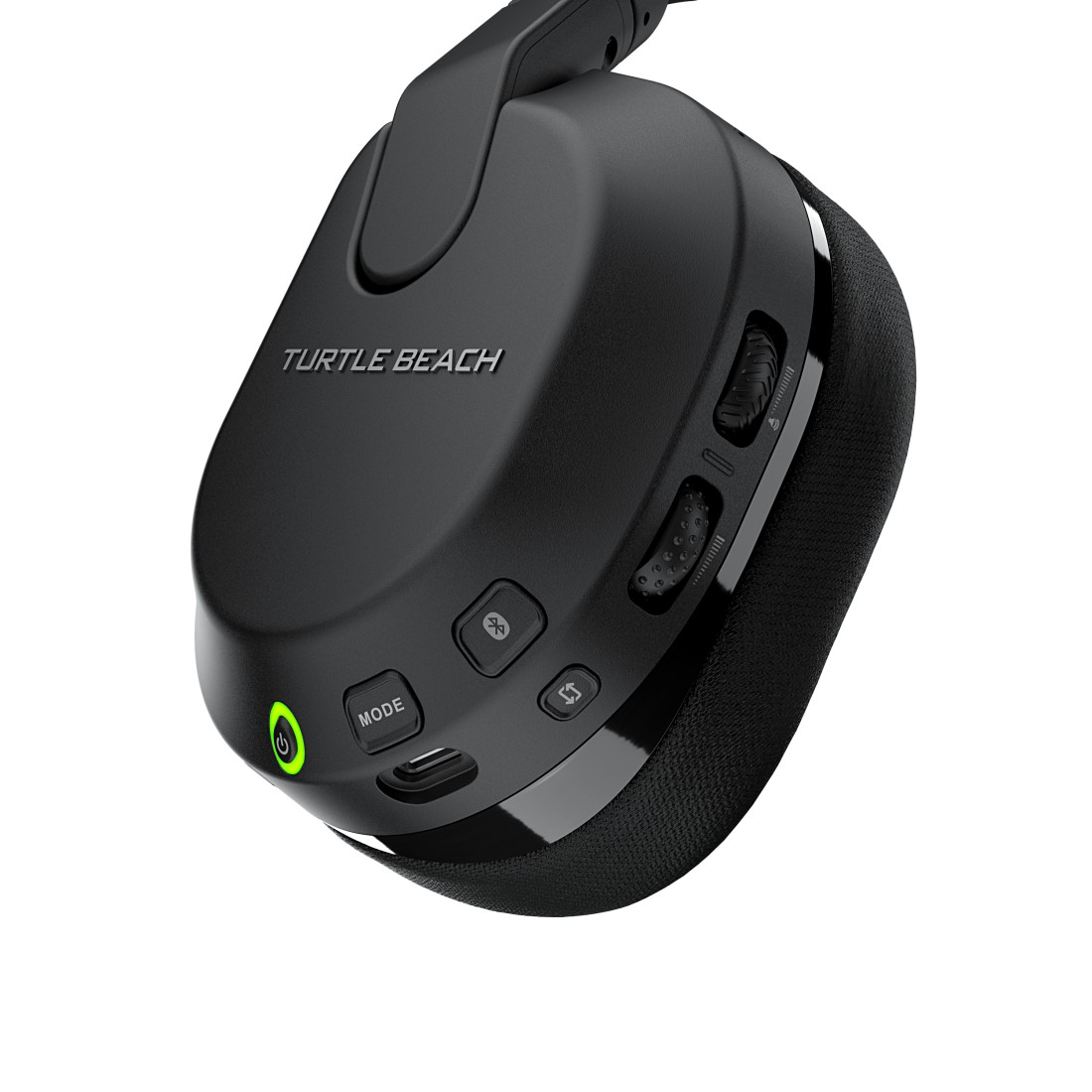 Nahaufnahme eines schwarzen Turtle Beach Headsets mit Knöpfen und Bedienelementen.