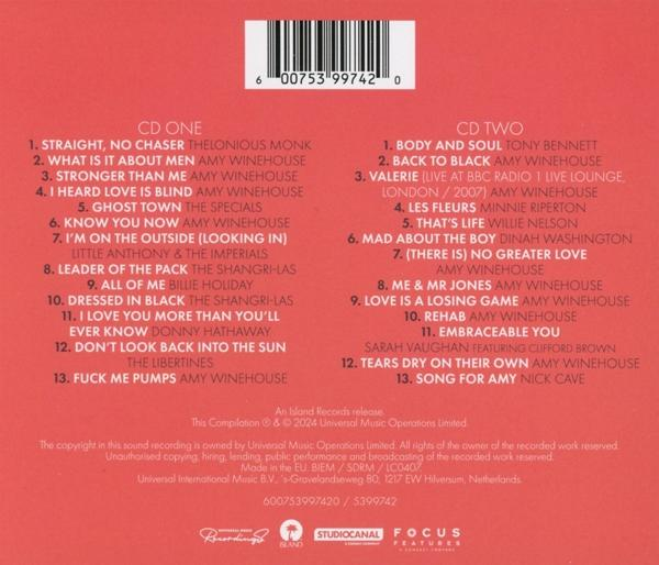 CD-Zusammenstellung mit Titellisten, darunter Amy Winehouse-Songs. Roter Hintergrund mit Barcode.