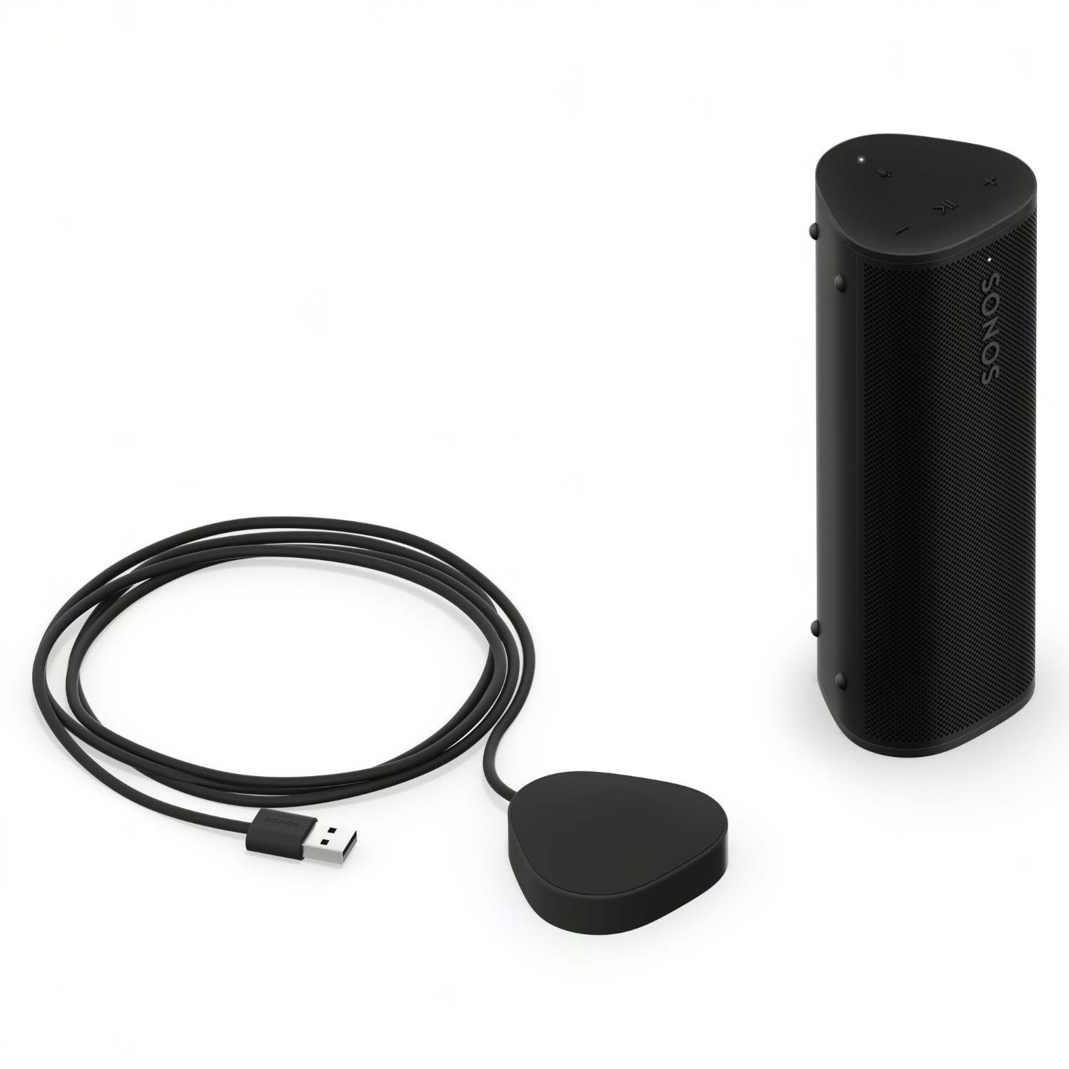 Altavoz negro y un dispositivo negro en forma de triángulo con un cable USB.