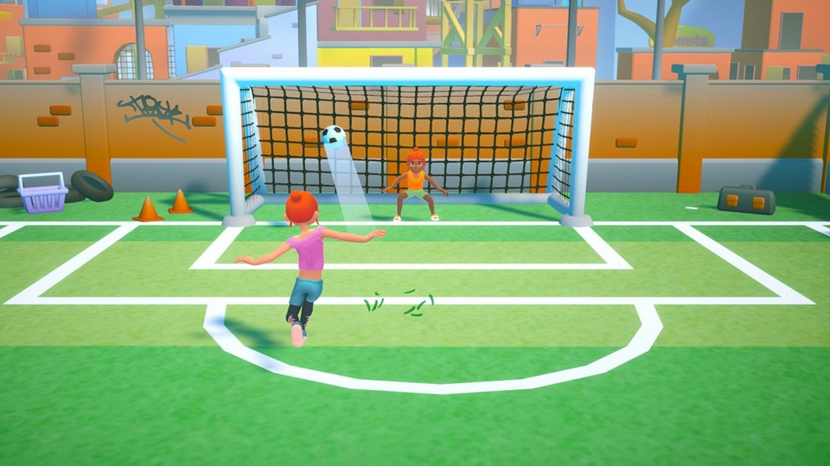 Cartoon voetbalspeelveld. Een meisje schopt de bal richting doel. Het andere meisje is de keeper.