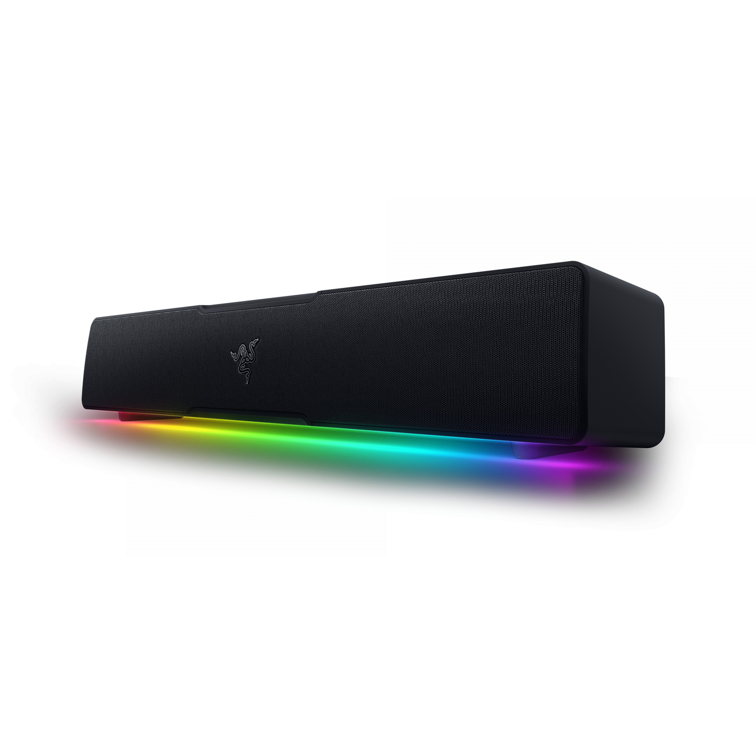 Zwarte Razer soundbar met een regenboog LED-licht aan de onderkant. Het Razer-logo is zichtbaar.