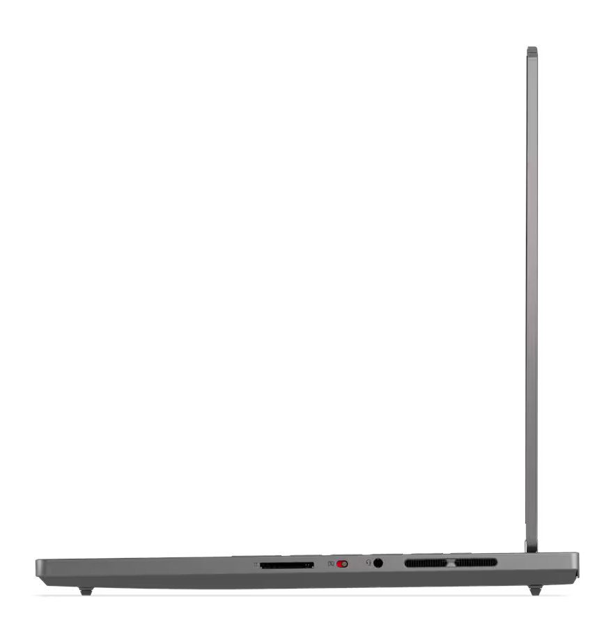 Widok z boku szarego laptopa. Pokazuje porty, otwory wentylacyjne i krawędź ekranu.