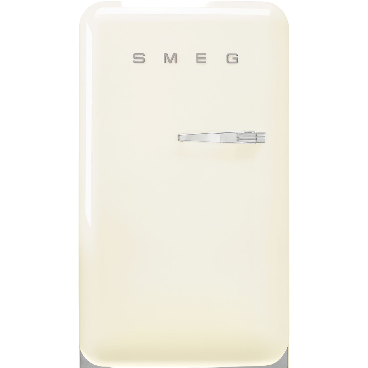 Weißer Retro-Kühlschrank. Creme Farbe, silberner Griff und das Wort SMEG oben.