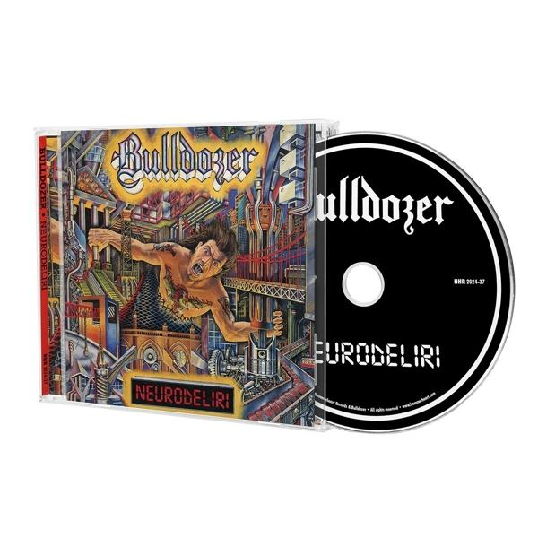 Eine CD-Hülle mit einer CD. Die CD ist schwarz mit weißem Text. Die Hülle hat ein Kunstwerk.