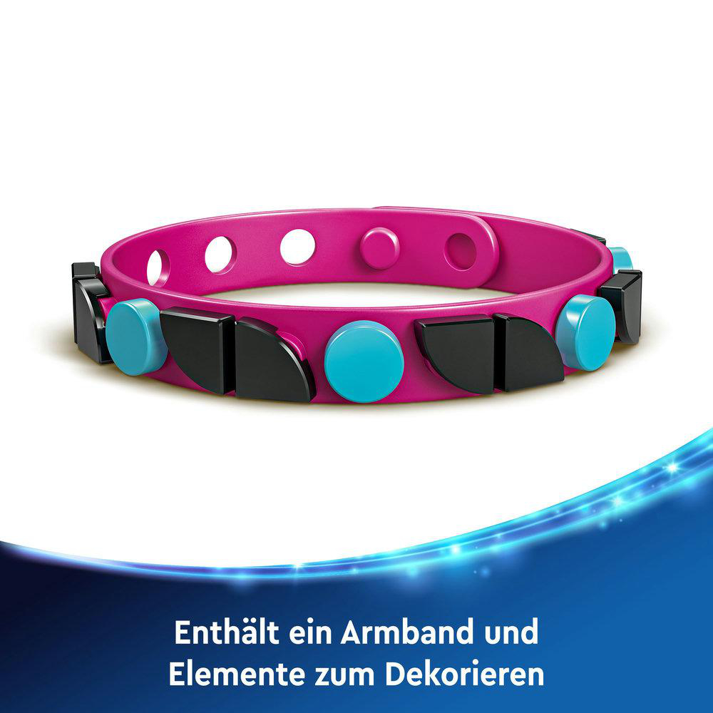 Ein pinkfarbenes Armband mit schwarzen und blauen Dekorationselementen.