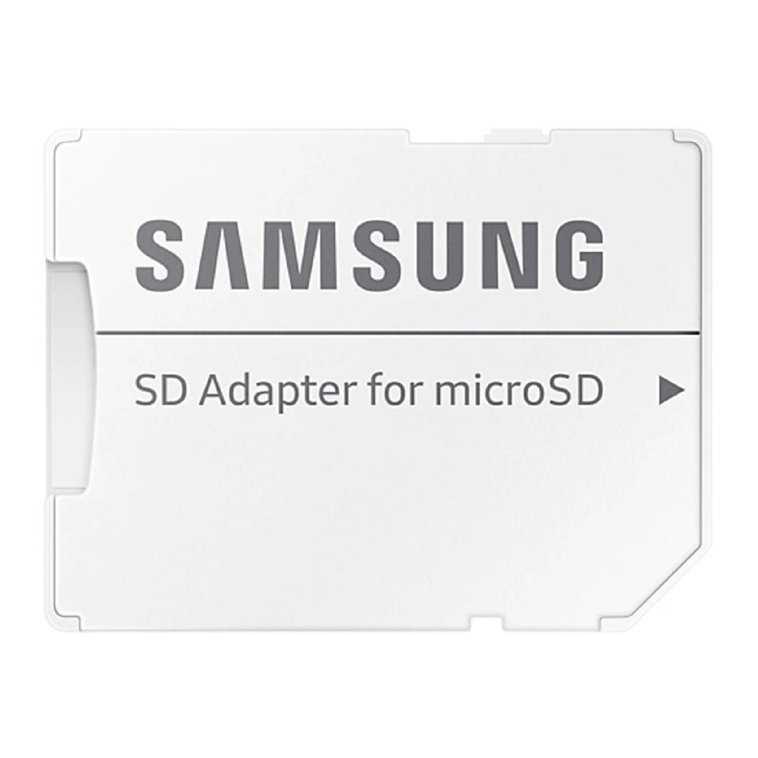 Un adaptateur de carte SD blanc pour cartes microSD de Samsung. Le nom SAMSUNG est imprimé sur la carte.