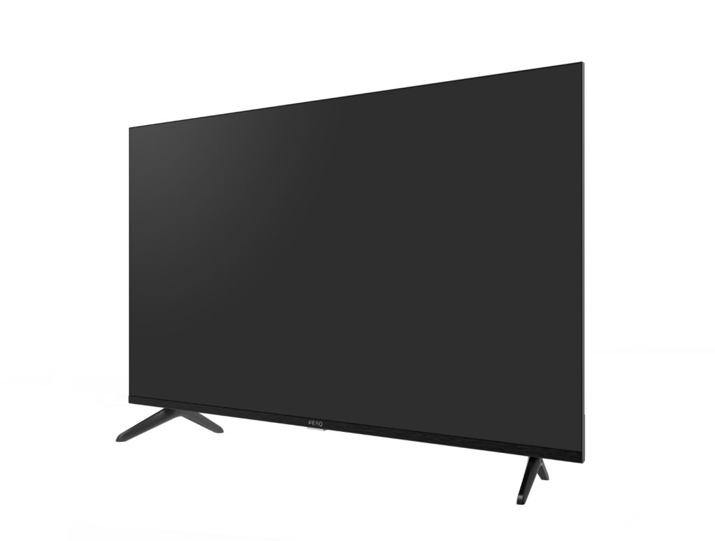 Un televisor de pantalla plana negro con patas negras, sobre fondo blanco.