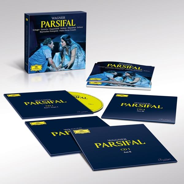 Wagners Parsifal CD-Set in einer marineblauen Box mit Fotos.