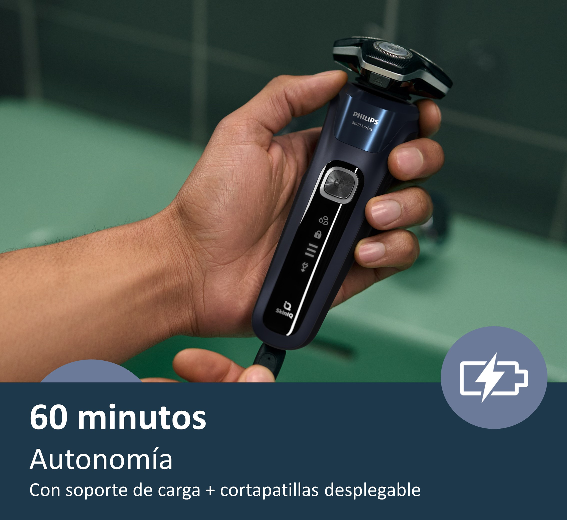 Una persona sosteniendo una afeitadora azul y negra. El texto menciona 60 minutos de autonomía.
