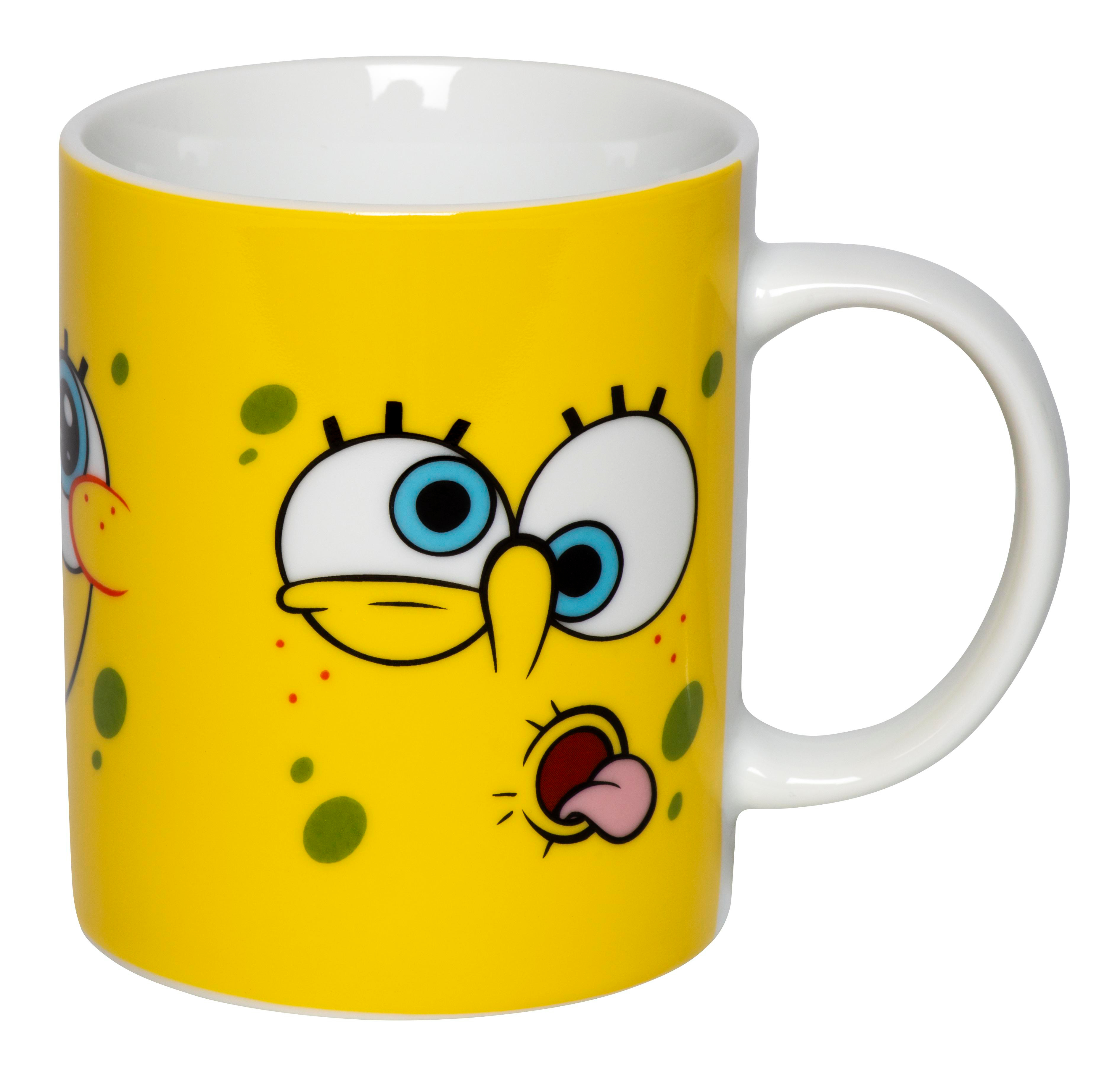 SpongeBob Schwammkopf-Tasse mit SpongeBobs Gesicht darauf gedruckt.