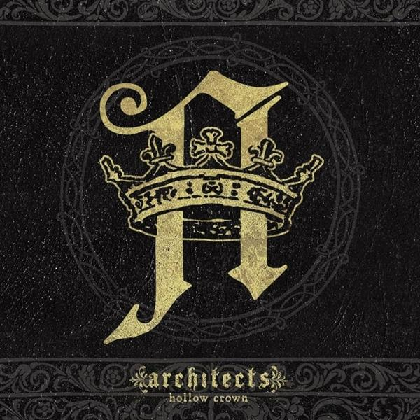 Albumcover mit einer goldenen Krone über dem Buchstaben 'A', umgeben von einem dekorativen schwarzen Rand.
