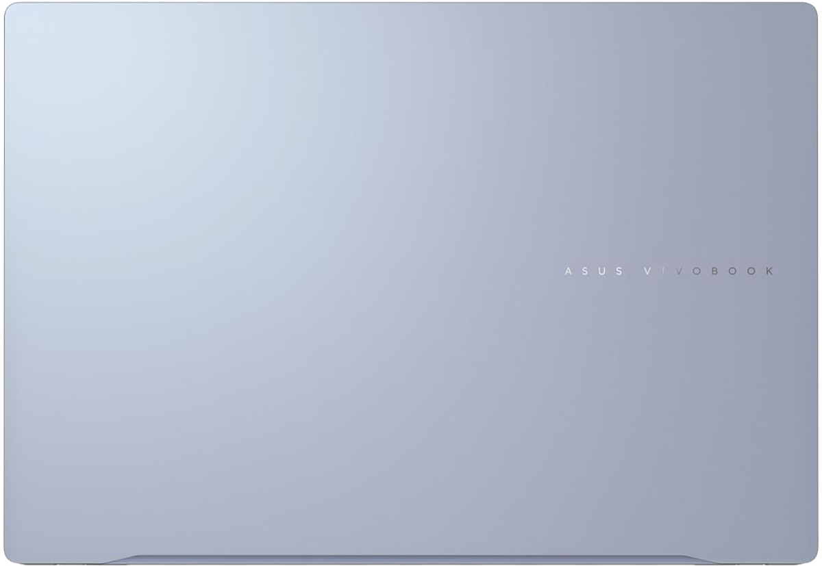 A laptop borítója, amely az ASUS Vivobook logóját mutatja. Világoskék felület.