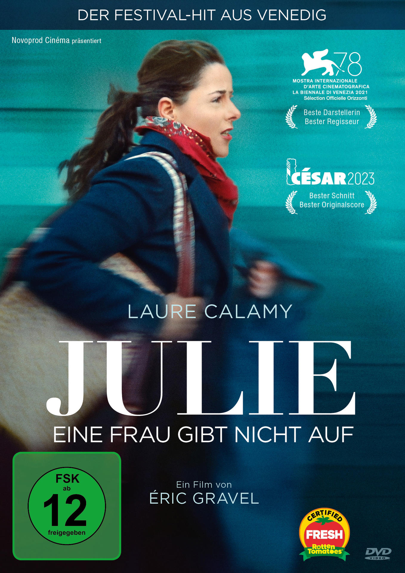 Filmplakat für 'Julie'. Eine Frau rennt, Titel 'Julie', auf Französisch.