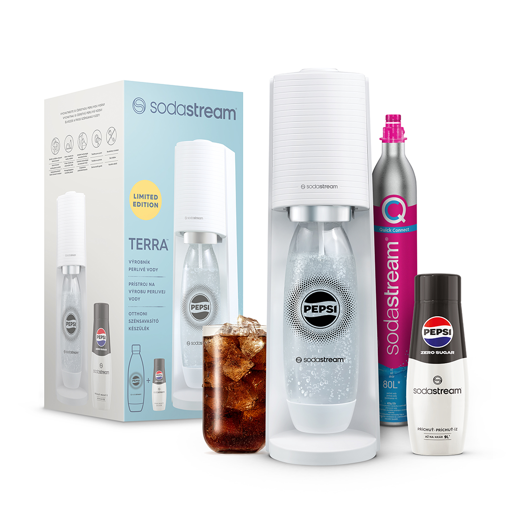SodaStream Terra tartozékokkal. Tartalmazza a gépet, a palackokat és a Pepsi ízesítő cseppeket. Fehér, ezüst és fekete színek.