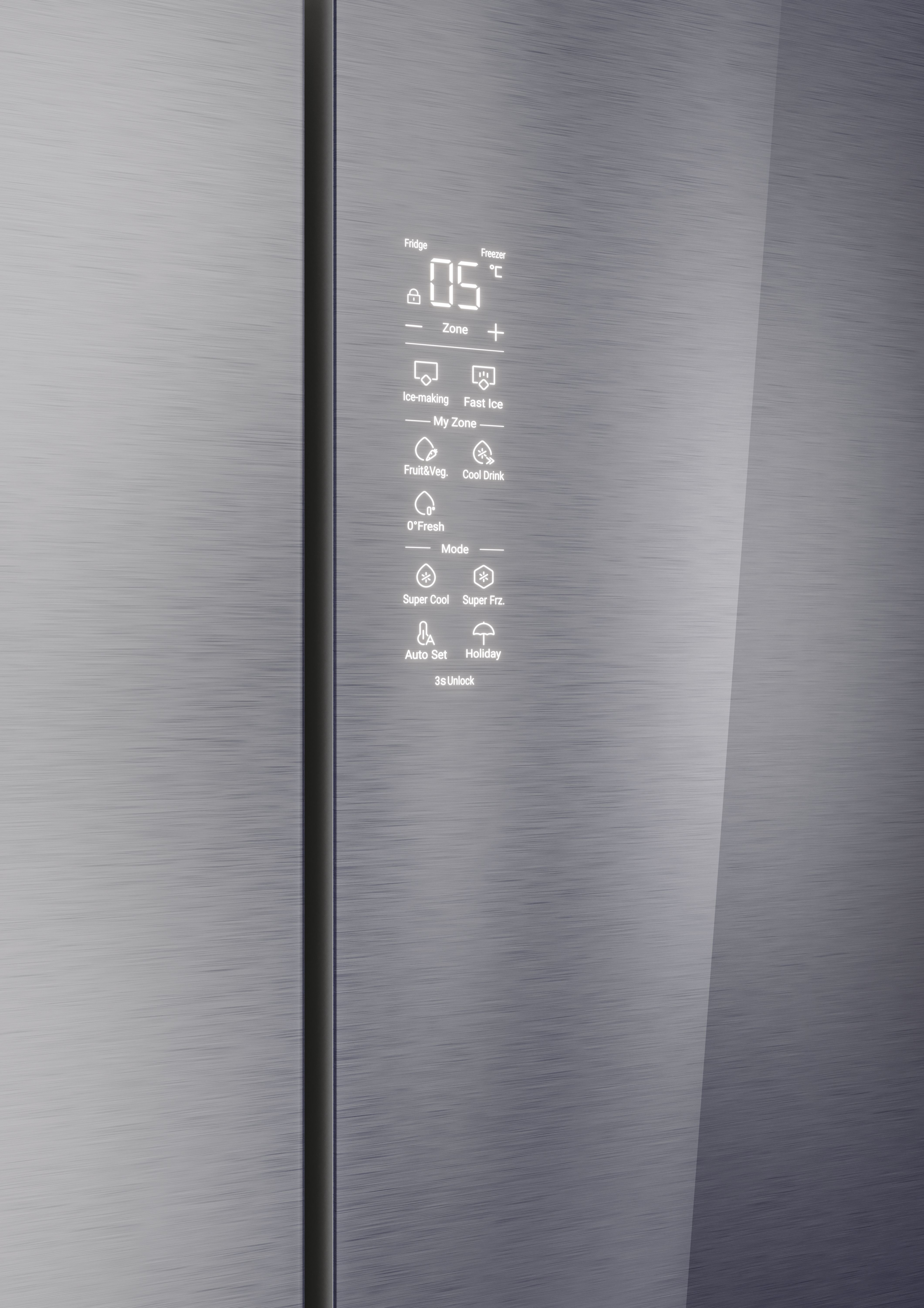 Primer plano de puerta de refrigerador con pantalla digital mostrando ajustes.