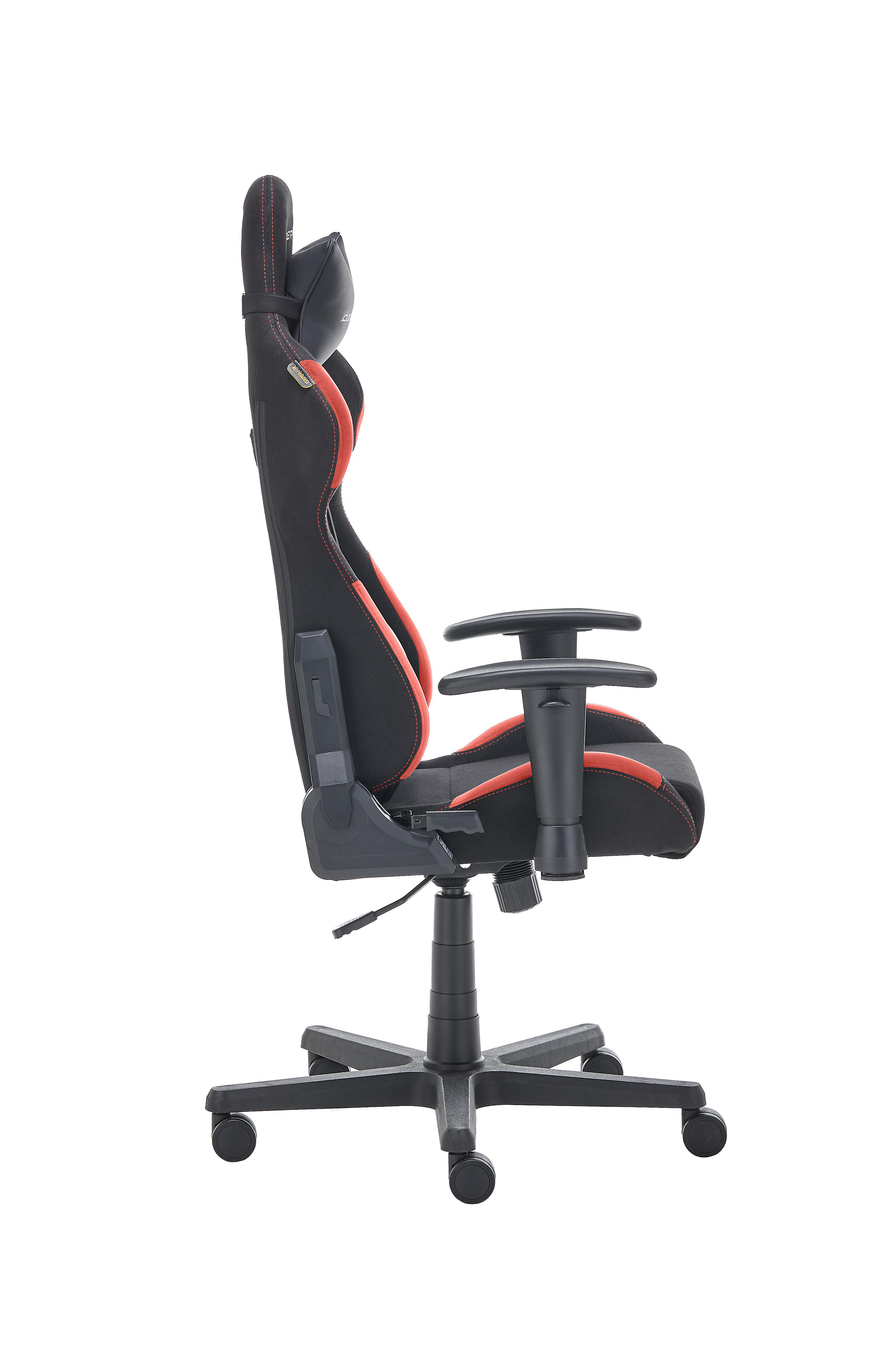 Ein schwarz-roter Gaming-Stuhl. Er hat einen schwarzen Sockel und rote Akzente. Der Stuhl steht seitlich.