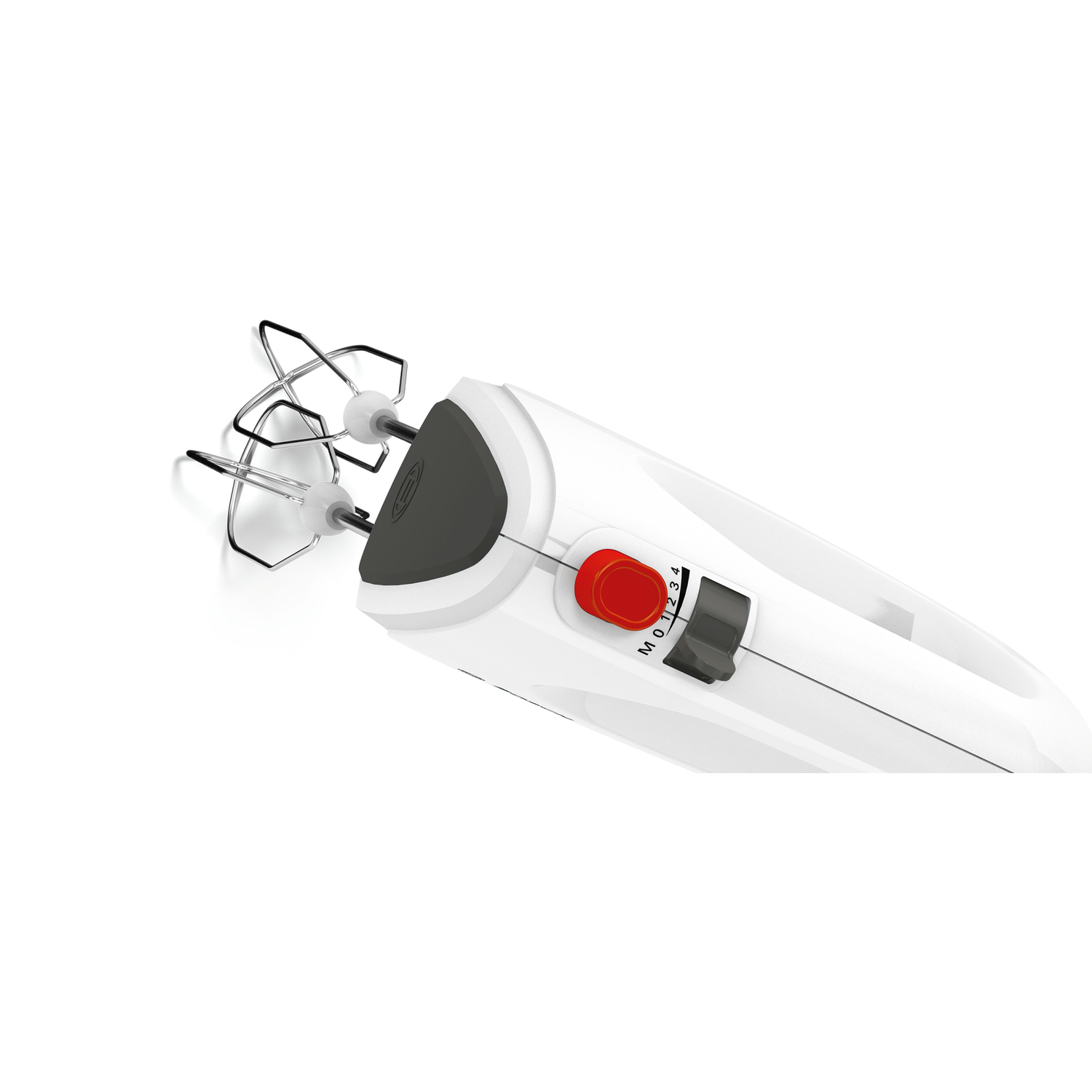 Een witte elektrische handmixer met metalen kloppers en een rode snelheids knop. De snelheidsinstellingen zijn 0, 1, 2, 3 en 4.